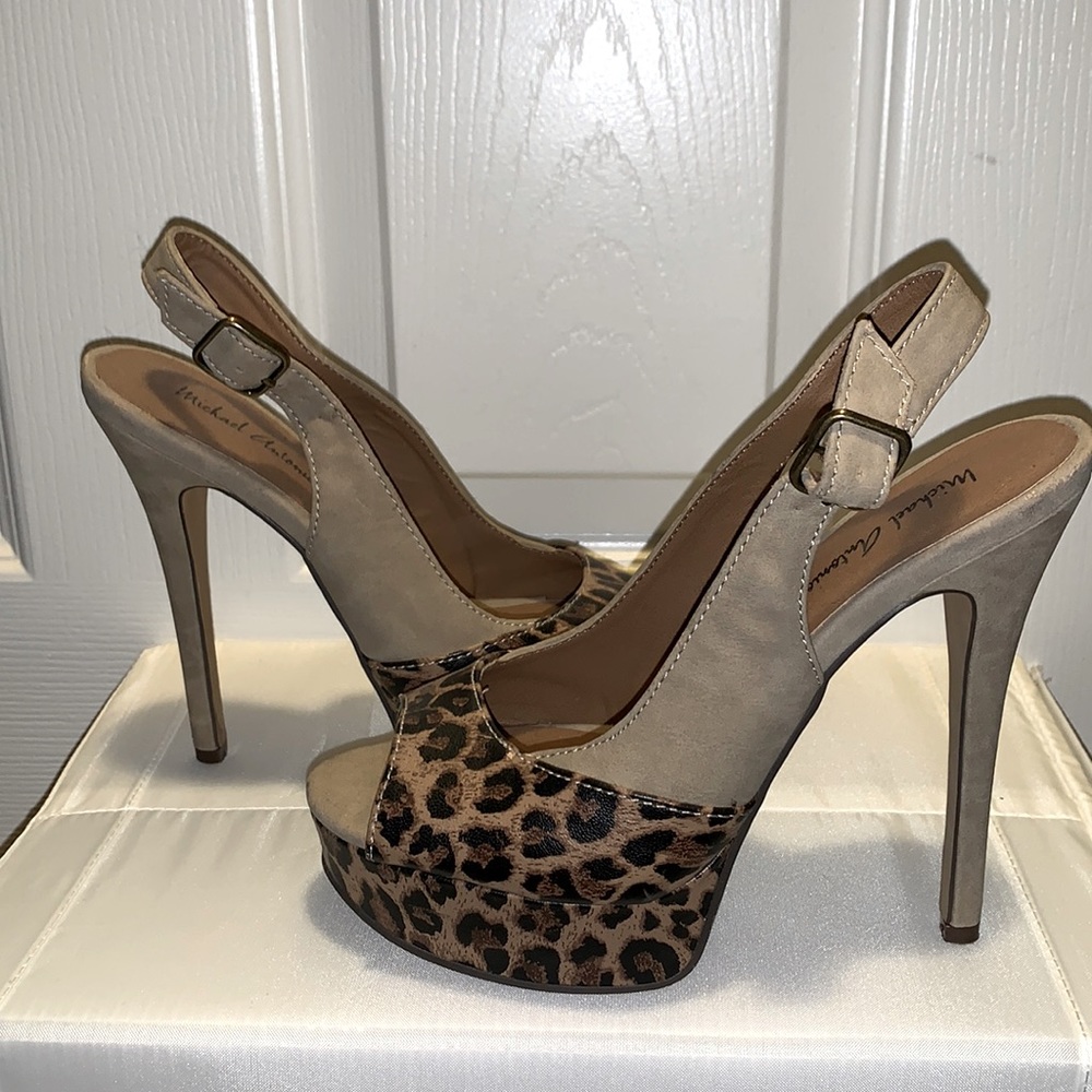 Beautiful platform heels! used only once.
